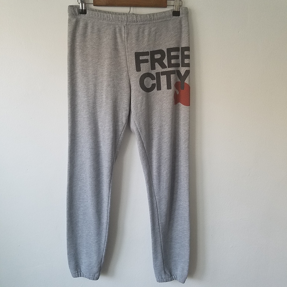 Free City Life Natural Love Grey Drawstring Waist Sweatpants Size Small
